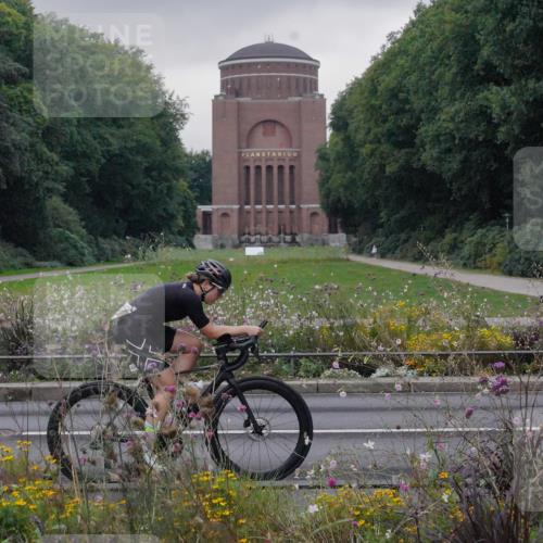 14.09.2025 - Stadtparktriathlon Michael Burmester http://msf.ph/oto/8902529 14.09.2025 09:43:09 Radfahren 498 meine-sportfotos.de