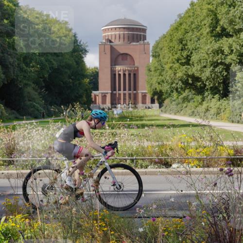 14.09.2025 - Stadtparktriathlon Michael Burmester http://msf.ph/oto/8902530 14.09.2025 13:34:09 Radfahren 1443, 1522, 1558, 1568 meine-sportfotos.de