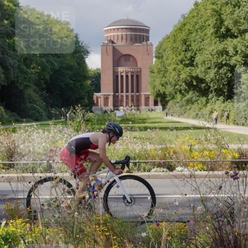 14.09.2025 - Stadtparktriathlon Michael Burmester http://msf.ph/oto/8902536 14.09.2025 13:34:25 Radfahren 1427, 1454, 1467, 1474, 1515, 1537 meine-sportfotos.de