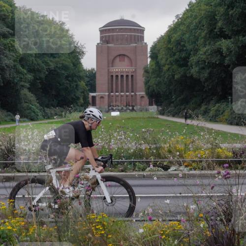 14.09.2025 - Stadtparktriathlon Michael Burmester http://msf.ph/oto/8902543 14.09.2025 09:44:06 Radfahren 501 meine-sportfotos.de