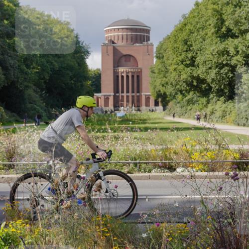 14.09.2025 - Stadtparktriathlon Michael Burmester http://msf.ph/oto/8902553 14.09.2025 13:34:42 Radfahren 1498, 1553, 1556, 1583, 1591 meine-sportfotos.de