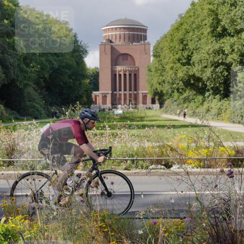 14.09.2025 - Stadtparktriathlon Michael Burmester http://msf.ph/oto/8902561 14.09.2025 13:35:07 Radfahren 1436, 1493, 1534 meine-sportfotos.de
