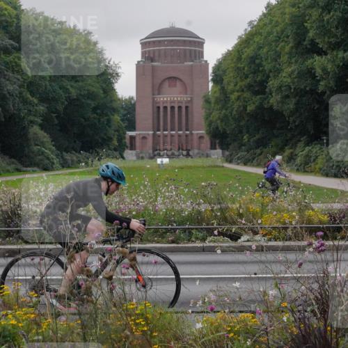 14.09.2025 - Stadtparktriathlon Michael Burmester http://msf.ph/oto/8902570 14.09.2025 09:46:44 Radfahren 382, 471, 499 meine-sportfotos.de