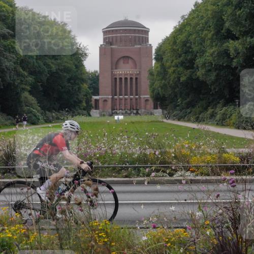 14.09.2025 - Stadtparktriathlon Michael Burmester http://msf.ph/oto/8902574 14.09.2025 09:47:09 Radfahren 450, 464, 482 meine-sportfotos.de