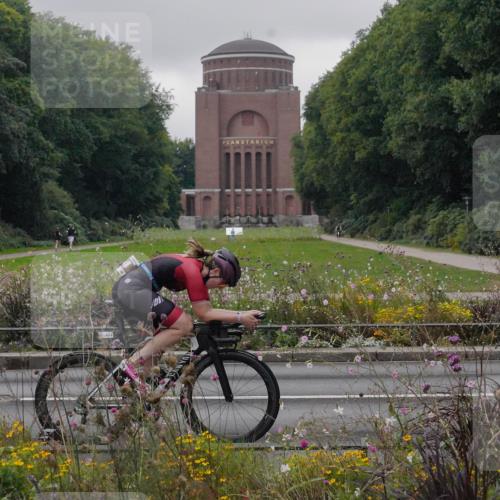 14.09.2025 - Stadtparktriathlon Michael Burmester http://msf.ph/oto/8902576 14.09.2025 09:47:12 Radfahren 450, 464, 482 meine-sportfotos.de