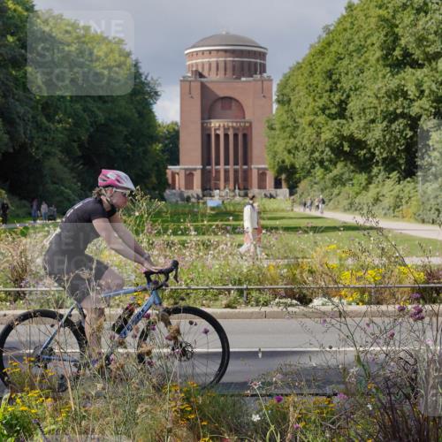 14.09.2025 - Stadtparktriathlon Michael Burmester http://msf.ph/oto/8902585 14.09.2025 13:35:48 Radfahren 1431, 1453, 1473, 1501 meine-sportfotos.de