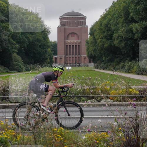 14.09.2025 - Stadtparktriathlon Michael Burmester http://msf.ph/oto/8902586 14.09.2025 09:47:29 Radfahren 443, 447, 454, 475, 481, 486, 495, 575 meine-sportfotos.de