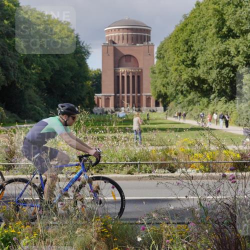 14.09.2025 - Stadtparktriathlon Michael Burmester http://msf.ph/oto/8902595 14.09.2025 13:36:37 Radfahren 1476, 1508, 1525, 1549 meine-sportfotos.de