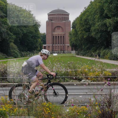 14.09.2025 - Stadtparktriathlon Michael Burmester http://msf.ph/oto/8902600 14.09.2025 09:48:03 Radfahren 442, 455, 469 meine-sportfotos.de