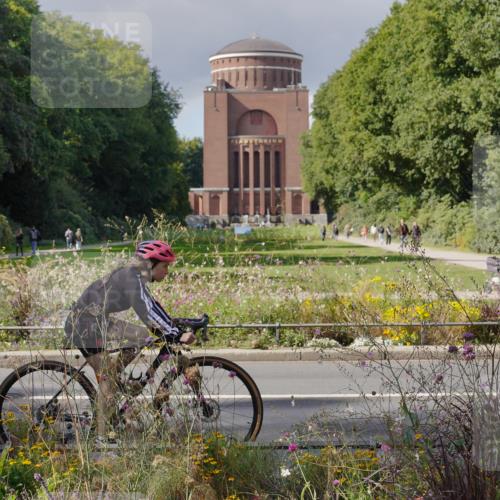 14.09.2025 - Stadtparktriathlon Michael Burmester http://msf.ph/oto/8902605 14.09.2025 13:37:09 Radfahren 1573 meine-sportfotos.de