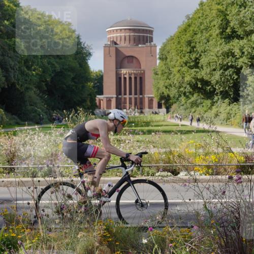 14.09.2025 - Stadtparktriathlon Michael Burmester http://msf.ph/oto/8902617 14.09.2025 13:37:37 Radfahren 1438, 1439, 1543, 1545, 1551 meine-sportfotos.de