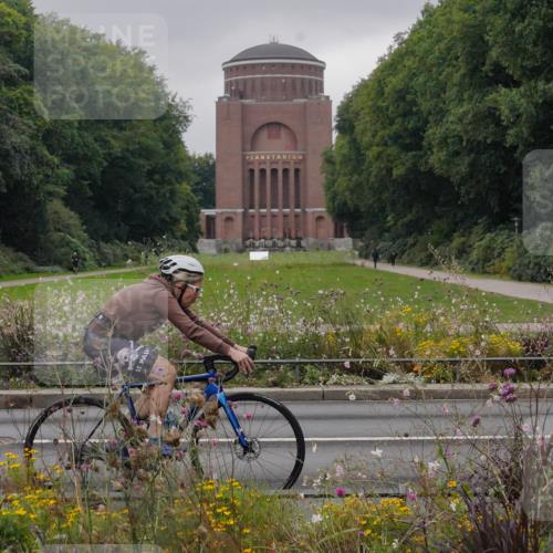 14.09.2025 - Stadtparktriathlon Michael Burmester http://msf.ph/oto/8902622 14.09.2025 09:49:02 Radfahren 446, 452 meine-sportfotos.de