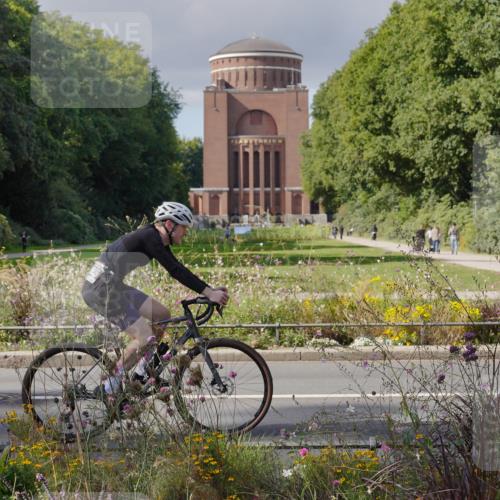 14.09.2025 - Stadtparktriathlon Michael Burmester http://msf.ph/oto/8902631 14.09.2025 13:38:44 Radfahren 1505, 1608 meine-sportfotos.de