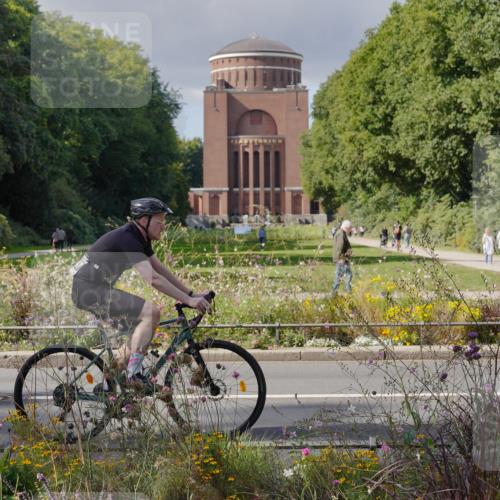 14.09.2025 - Stadtparktriathlon Michael Burmester http://msf.ph/oto/8902639 14.09.2025 13:39:08 Radfahren 1435, 1487, 1528, 1554 meine-sportfotos.de