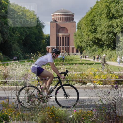 14.09.2025 - Stadtparktriathlon Michael Burmester http://msf.ph/oto/8902641 14.09.2025 13:39:09 Radfahren 1487, 1528, 1554 meine-sportfotos.de