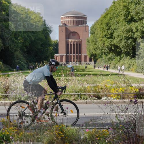 14.09.2025 - Stadtparktriathlon Michael Burmester http://msf.ph/oto/8902647 14.09.2025 13:39:33 Radfahren 1520, 1542 meine-sportfotos.de