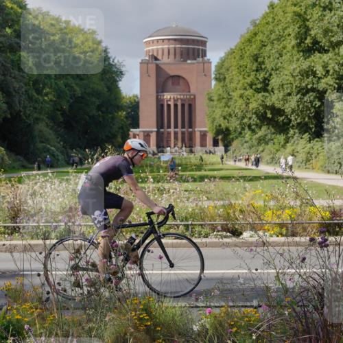 14.09.2025 - Stadtparktriathlon Michael Burmester http://msf.ph/oto/8902649 14.09.2025 13:39:34 Radfahren 1520, 1542 meine-sportfotos.de