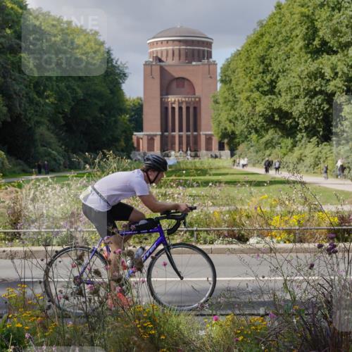 14.09.2025 - Stadtparktriathlon Michael Burmester http://msf.ph/oto/8902655 14.09.2025 13:40:29 Radfahren 1544, 1561 meine-sportfotos.de