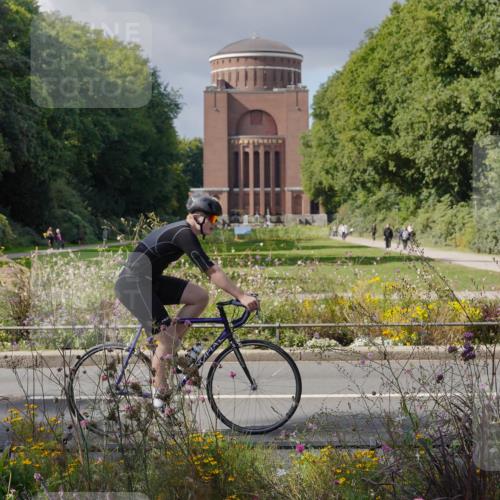 14.09.2025 - Stadtparktriathlon Michael Burmester http://msf.ph/oto/8902657 14.09.2025 13:40:36 Radfahren 1544 meine-sportfotos.de