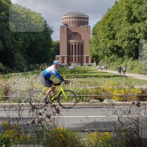 14.09.2025 - Stadtparktriathlon Michael Burmester http://msf.ph/oto/8902667 14.09.2025 13:40:47 Radfahren 1523, 1526 meine-sportfotos.de