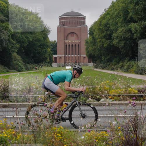 14.09.2025 - Stadtparktriathlon Michael Burmester http://msf.ph/oto/8902688 14.09.2025 09:52:24 Radfahren 448, 549, 574, 608, 617 meine-sportfotos.de