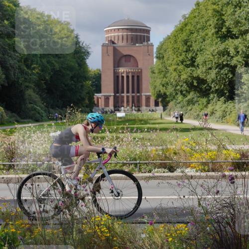 14.09.2025 - Stadtparktriathlon Michael Burmester http://msf.ph/oto/8902697 14.09.2025 13:42:44 Radfahren 1522 meine-sportfotos.de