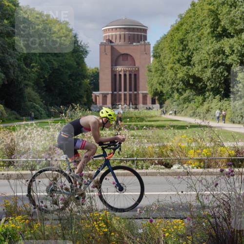14.09.2025 - Stadtparktriathlon Michael Burmester http://msf.ph/oto/8902703 14.09.2025 13:43:33 Radfahren 1455, 1552 meine-sportfotos.de