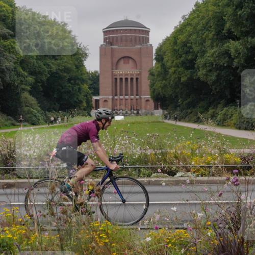 14.09.2025 - Stadtparktriathlon Michael Burmester http://msf.ph/oto/8902712 14.09.2025 09:53:18 Radfahren 550, 591, 609, 614, 618 meine-sportfotos.de