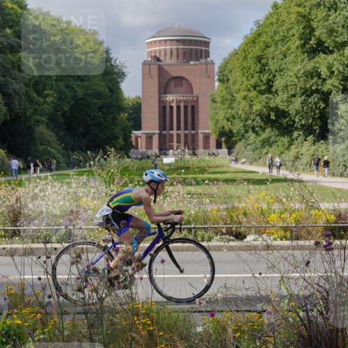14.09.2025 - Stadtparktriathlon Michael Burmester http://msf.ph/oto/8902739 14.09.2025 13:44:46 Radfahren 1530, 1650, 1656, 1678, 1681 meine-sportfotos.de