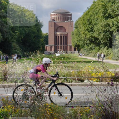 14.09.2025 - Stadtparktriathlon Michael Burmester http://msf.ph/oto/8902749 14.09.2025 13:44:56 Radfahren 1627, 1631, 1644, 1648, 1656, 1662, 1663, 1671, 1679, 1691 meine-sportfotos.de