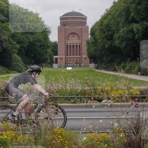 14.09.2025 - Stadtparktriathlon Michael Burmester http://msf.ph/oto/8902752 14.09.2025 09:54:52 Radfahren 561, 567, 595 meine-sportfotos.de