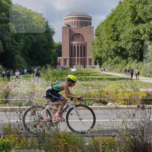 14.09.2025 - Stadtparktriathlon Michael Burmester http://msf.ph/oto/8902759 14.09.2025 13:45:03 Radfahren 1644, 1648, 1663, 1671, 1679, 1691 meine-sportfotos.de