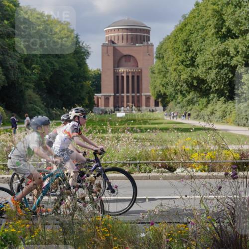 14.09.2025 - Stadtparktriathlon Michael Burmester http://msf.ph/oto/8902780 14.09.2025 13:45:31 Radfahren 1625, 1628, 1632, 1634, 1641, 1643, 1645, 1680, 1688 meine-sportfotos.de