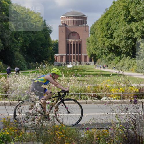 14.09.2025 - Stadtparktriathlon Michael Burmester http://msf.ph/oto/8902784 14.09.2025 13:45:39 Radfahren 1622, 1624, 1628, 1641, 1665, 1676, 1683, 1689 meine-sportfotos.de