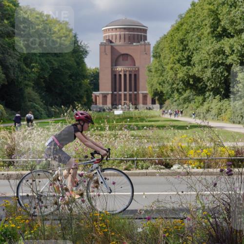 14.09.2025 - Stadtparktriathlon Michael Burmester http://msf.ph/oto/8902786 14.09.2025 13:45:40 Radfahren 1622, 1624, 1628, 1641, 1665, 1675, 1676, 1683, 1689 meine-sportfotos.de
