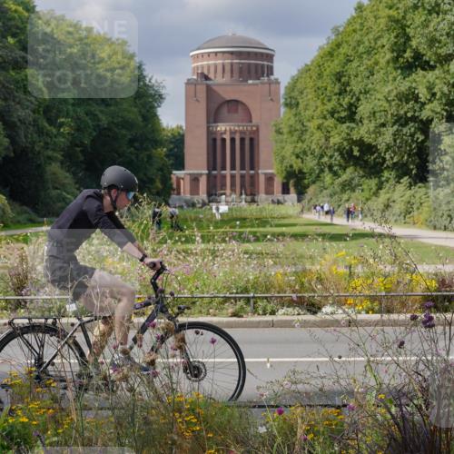 14.09.2025 - Stadtparktriathlon Michael Burmester http://msf.ph/oto/8902801 14.09.2025 13:46:00 Radfahren 1549, 1572, 1635, 1654, 1660, 1674 meine-sportfotos.de