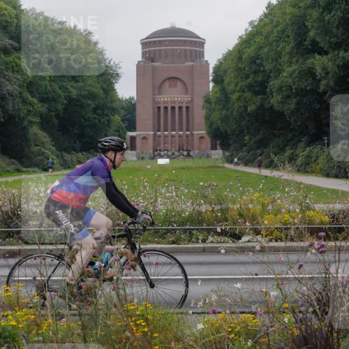 14.09.2025 - Stadtparktriathlon Michael Burmester http://msf.ph/oto/8902802 14.09.2025 09:56:26 Radfahren 527, 566 meine-sportfotos.de