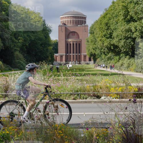 14.09.2025 - Stadtparktriathlon Michael Burmester http://msf.ph/oto/8902805 14.09.2025 13:46:04 Radfahren 1549, 1635, 1654, 1660, 1674 meine-sportfotos.de