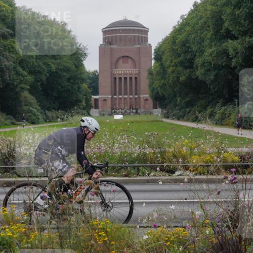 14.09.2025 - Stadtparktriathlon Michael Burmester http://msf.ph/oto/8902814 14.09.2025 09:56:49 Radfahren 440, 535, 619 meine-sportfotos.de