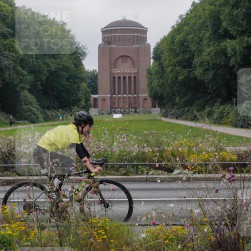 14.09.2025 - Stadtparktriathlon Michael Burmester http://msf.ph/oto/8902822 14.09.2025 09:57:18 Radfahren 446, 542, 562, 588, 594, 597, 605 meine-sportfotos.de