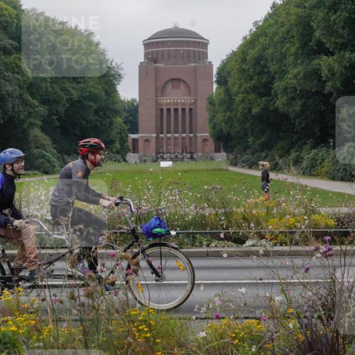 14.09.2025 - Stadtparktriathlon Michael Burmester http://msf.ph/oto/8902824 14.09.2025 09:57:19 Radfahren 446, 542, 562, 588, 594, 597, 605 meine-sportfotos.de
