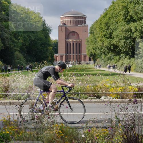14.09.2025 - Stadtparktriathlon Michael Burmester http://msf.ph/oto/8902825 14.09.2025 13:48:17 Radfahren 1539, 1544, 1561 meine-sportfotos.de