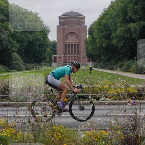 14.09.2025 - Stadtparktriathlon Michael Burmester http://msf.ph/oto/8902842 14.09.2025 09:58:40 Radfahren 545, 574 meine-sportfotos.de