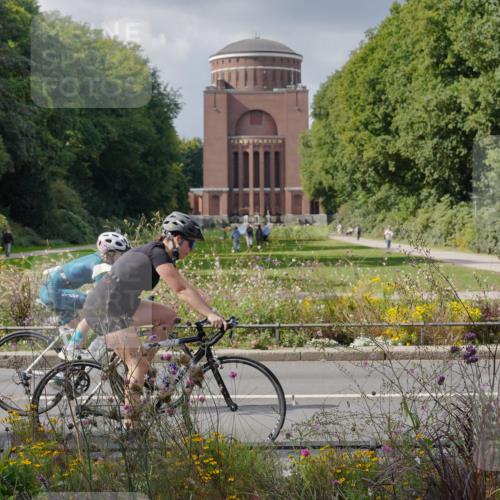 14.09.2025 - Stadtparktriathlon Michael Burmester http://msf.ph/oto/8902852 14.09.2025 13:52:00 Radfahren 1527, 1646, 1647, 1691 meine-sportfotos.de