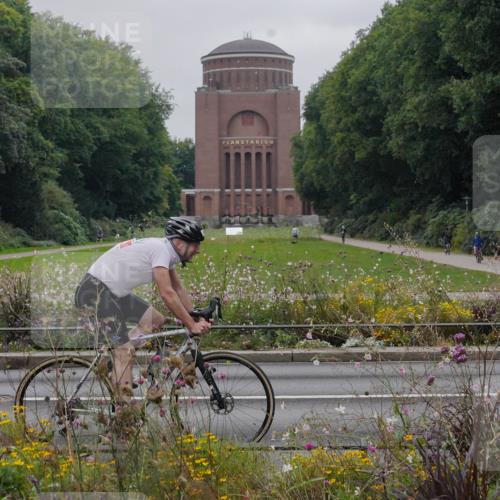 14.09.2025 - Stadtparktriathlon Michael Burmester http://msf.ph/oto/8902857 14.09.2025 09:59:27 Radfahren 558, 580, 584 meine-sportfotos.de