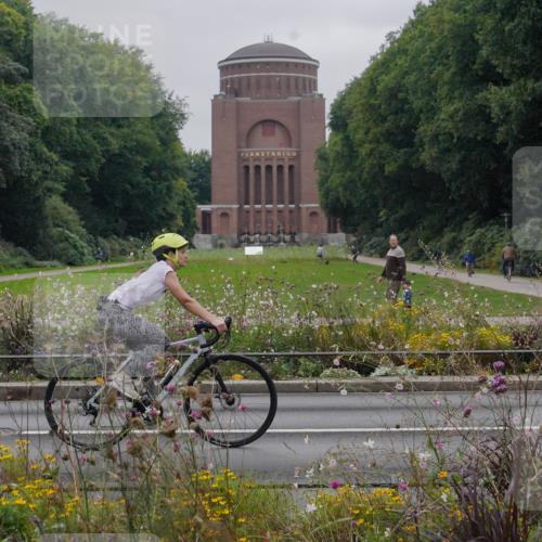 14.09.2025 - Stadtparktriathlon Michael Burmester http://msf.ph/oto/8902859 14.09.2025 09:59:30 Radfahren 558, 580, 584 meine-sportfotos.de