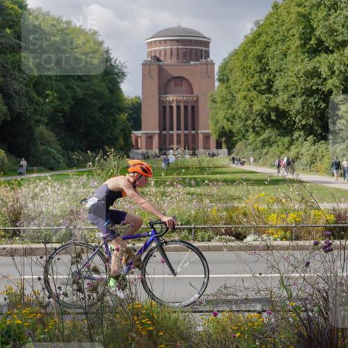 14.09.2025 - Stadtparktriathlon Michael Burmester http://msf.ph/oto/8902867 14.09.2025 13:52:42 Radfahren 1534, 1553, 1650, 1662, 1663 meine-sportfotos.de