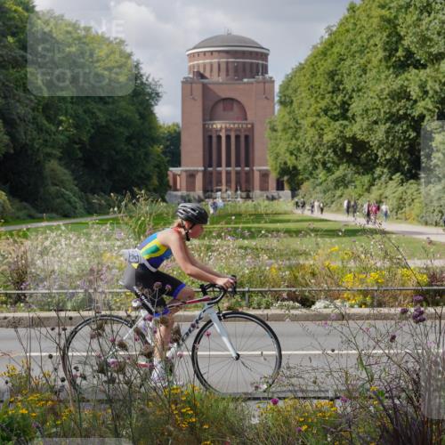 14.09.2025 - Stadtparktriathlon Michael Burmester http://msf.ph/oto/8902875 14.09.2025 13:52:58 Radfahren 1623, 1627, 1644, 1656, 1671, 1679 meine-sportfotos.de