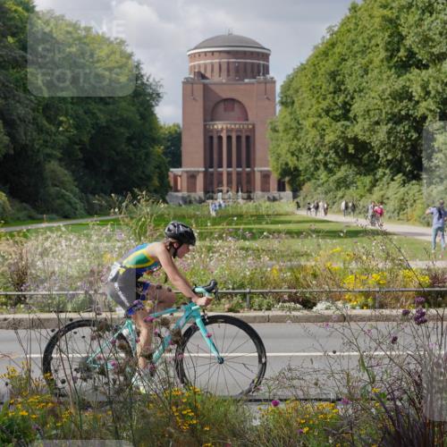 14.09.2025 - Stadtparktriathlon Michael Burmester http://msf.ph/oto/8902879 14.09.2025 13:53:01 Radfahren 1623, 1627, 1644, 1656, 1671, 1679 meine-sportfotos.de