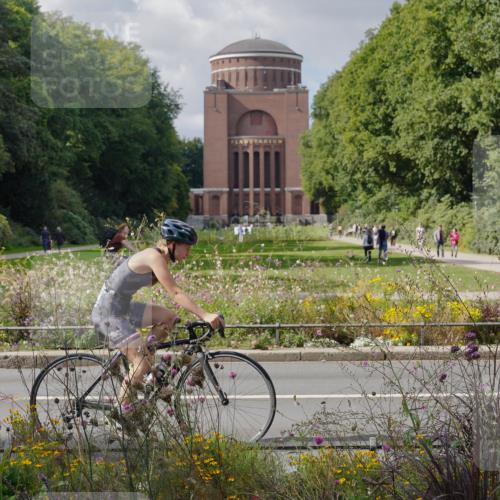 14.09.2025 - Stadtparktriathlon Michael Burmester http://msf.ph/oto/8902881 14.09.2025 13:53:25 Radfahren 1475, 1631, 1634, 1640, 1643, 1648, 1649, 1653, 1686 meine-sportfotos.de